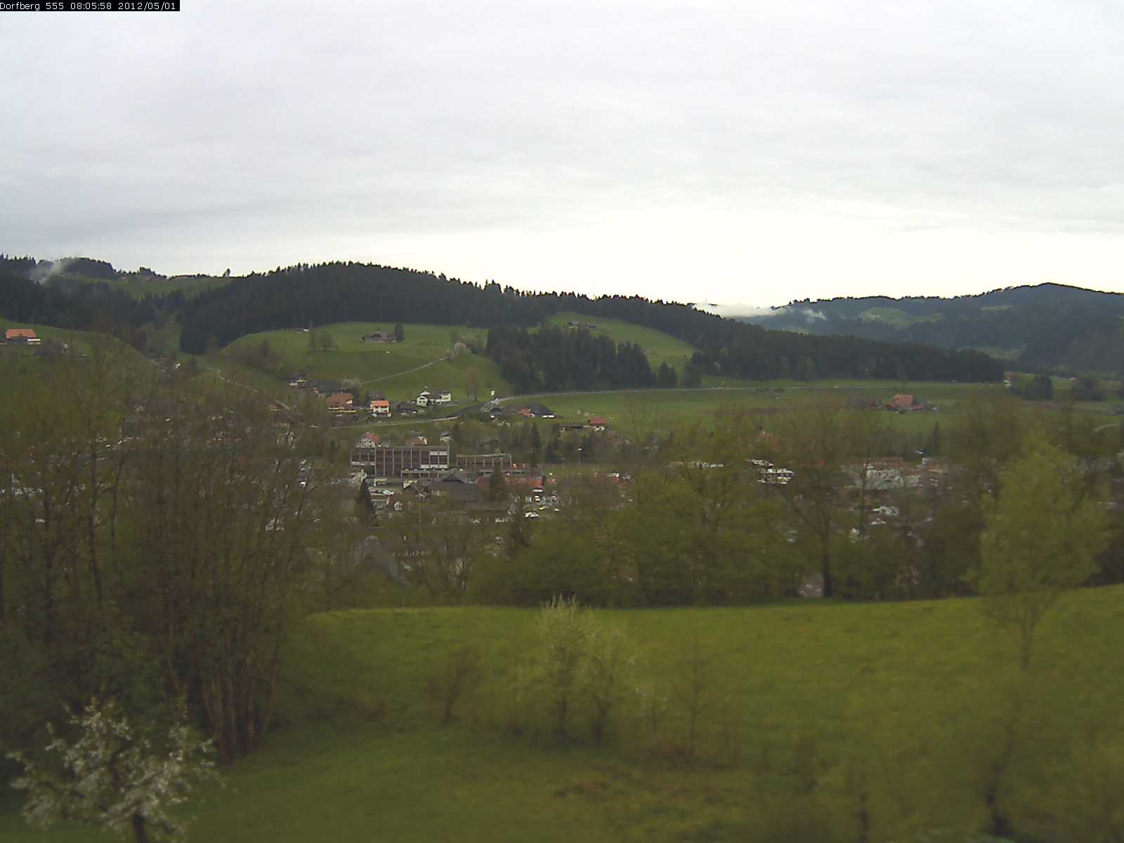 Webcam-Bild: Aussicht vom Dorfberg in Langnau 20120501-080600